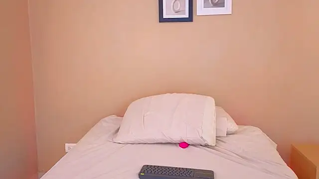 Snapshot of mr_danni chatting on 03.07.25 mr danni online show from 03.07.25