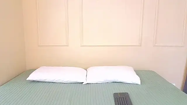 Snapshot of mr_danni chatting on 09.14.25 mr danni online show from 09.14.25