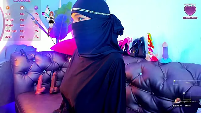 Snapshot of azahara_faraah chatting on 10.01.25 azahara faraah online show from 10.01.25