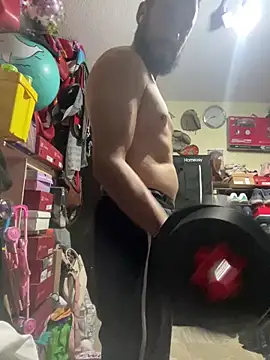 Snapshot of leonardohot1987 chatting on 02.27.25 leonardohot1987 online show from 02.27.25