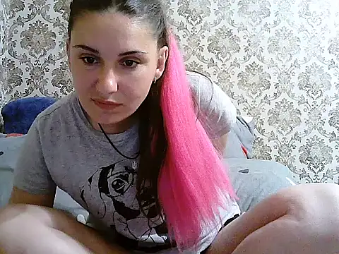 Snapshot of Yuliia30 chatting on 06.28.26 Yuliia30 online show from 06.28.26