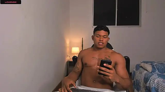 Snapshot of maxsteel177 chatting on 02.18.25 maxsteel177 online show from 02.18.25