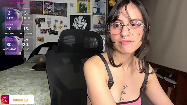 B0nnie H0ney online show from 06.25.26