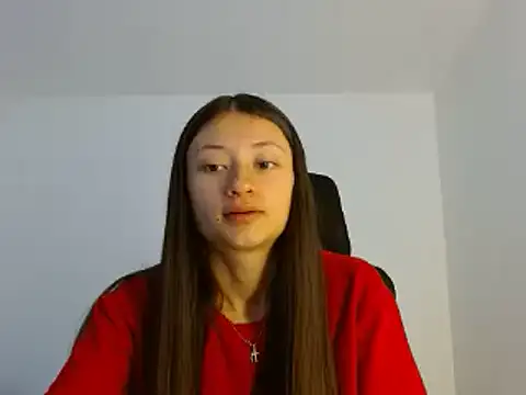 Snapshot of Greta_Glimmer28 chatting on 11.02.25 Greta Glimmer28 online show from 11.02.25