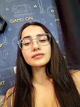 Snapshot of LittleX_Angel chatting on 01.19.25 LittleX Angel online show from 01.19.25