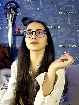 Snapshot of LittleX_Angel chatting on 03.08.25 LittleX Angel online show from 03.08.25