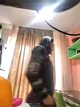 Snapshot of Rosanna_Rennie chatting on 01.19.25 Rosanna Rennie online show from 01.19.25