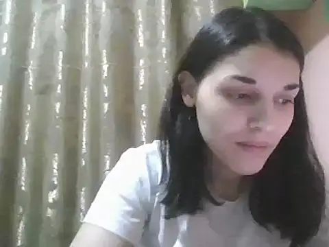 Snapshot of Rosanna_Rennie chatting on 01.27.25 Rosanna Rennie online show from 01.27.25