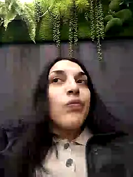 Snapshot of Rosanna_Rennie chatting on 03.05.25 Rosanna Rennie online show from 03.05.25