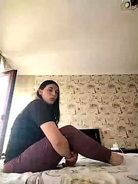 Snapshot of Rosanna_Rennie chatting on 03.11.25 Rosanna Rennie online show from 03.11.25