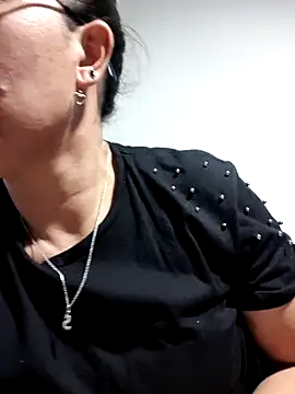 CHARLOTTE 1711 online show from 10.19.25