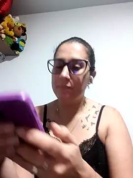 CHARLOTTE 1711 online show from 10.21.25