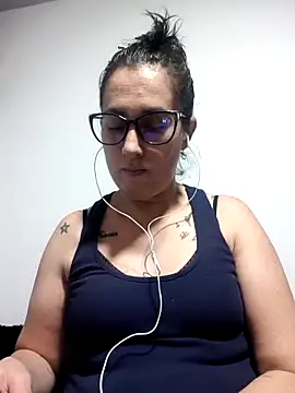 CHARLOTTE 1711 online show from 11.08.25