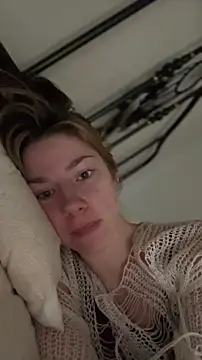 Mary Leaf online show from 11.09.25