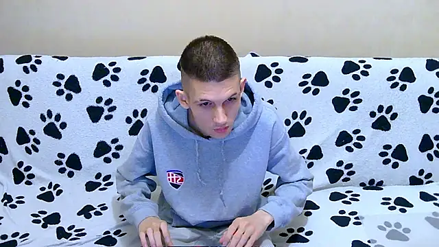 Lester Broo online show from 04.05.26