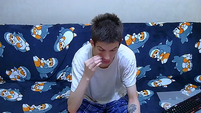 Lester Broo online show from 06.13.26