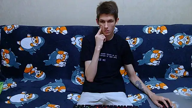 Lester Broo online show from 06.23.26