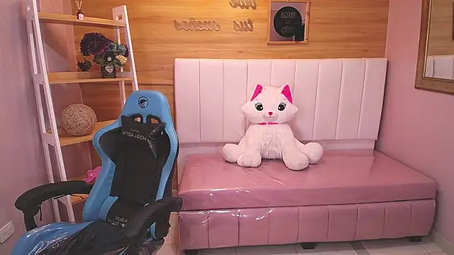 victoria ricci a online show from 01.29.25