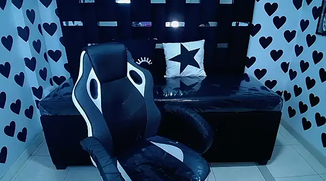 victoria ricci a online show from 02.12.25