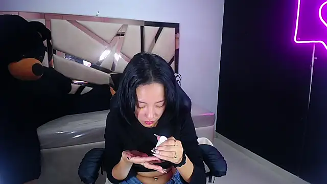 victoria ricci a online show from 03.03.25