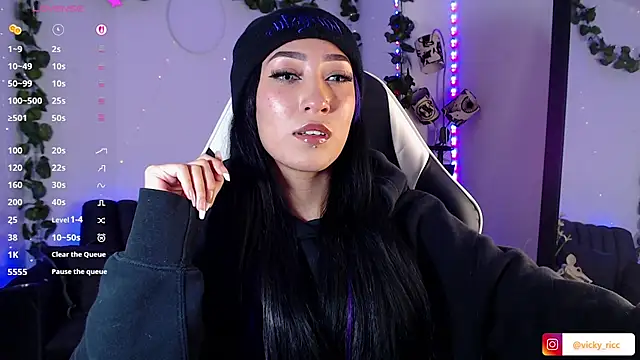 victoria ricci a online show from 09.19.25