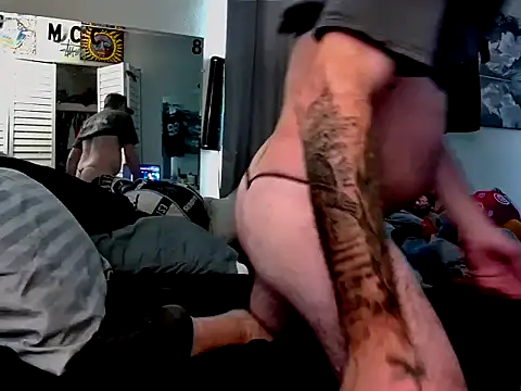 Snapshot of 1badfucka chatting on 01.30.25 1badfucka online show from 01.30.25