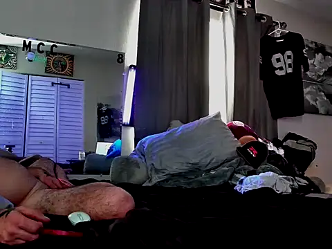 Snapshot of 1badfucka chatting on 02.15.25 1badfucka online show from 02.15.25