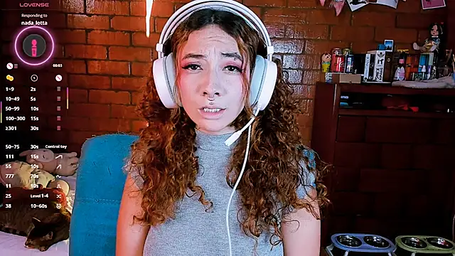 Annycolin  online show from 04.20.26