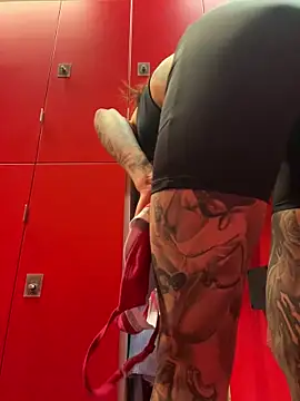 Snapshot of Black_sweet_Rose chatting on 02.05.25 Black sweet Rose online show from 02.05.25