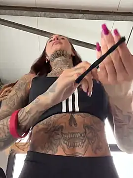 Snapshot of Black_sweet_Rose chatting on 02.10.25 Black sweet Rose online show from 02.10.25