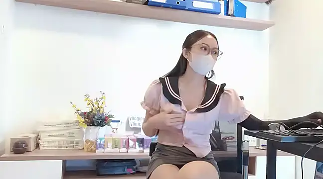 Lush-Office online show from 02.16.25