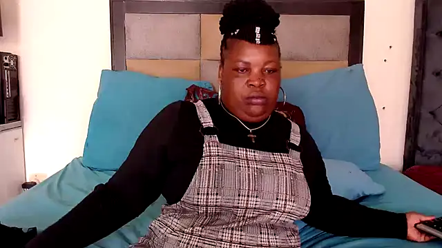 omalicha98 online show from 11.24.25