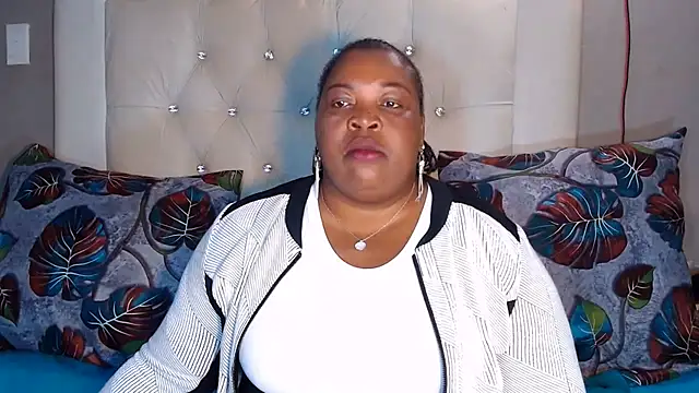 omalicha98 online show from 07.16.26