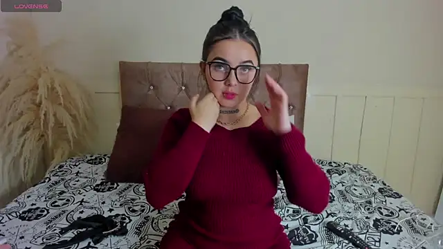 Snapshot of Natashawool1 chatting on 02.06.25 Natashawool1 online show from 02.06.25