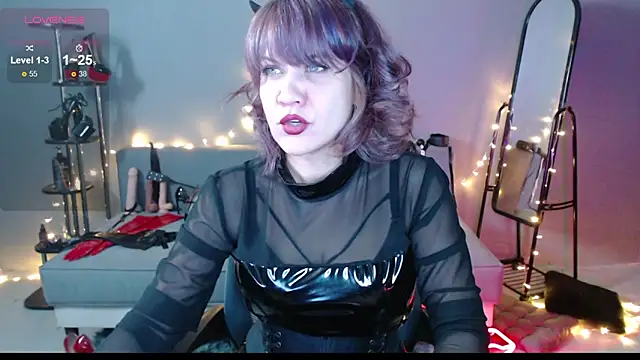 Snapshot of Goddess_Orsa chatting on 02.01.26 Goddess Orsa online show from 02.01.26