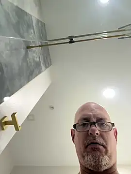 Snapshot of carlospingalinda chatting on 01.17.25 carlospingalinda online show from 01.17.25