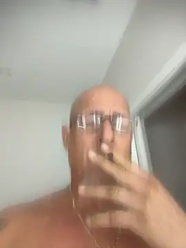 Snapshot of carlospingalinda chatting on 10.08.25 carlospingalinda online show from 10.08.25