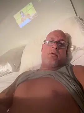 Snapshot of carlospingalinda chatting on 10.14.25 carlospingalinda online show from 10.14.25
