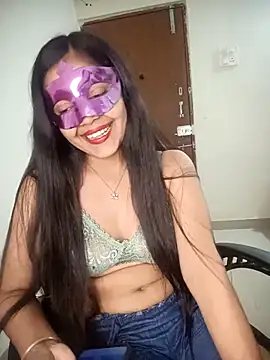 Snapshot of Babbyy_doll chatting on 02.20.25 Babbyy doll online show from 02.20.25