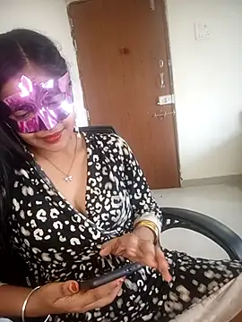 Snapshot of Babbyy_doll chatting on 02.26.25 Babbyy doll online show from 02.26.25