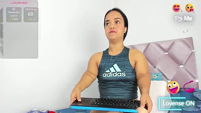 AnieRey online show from 02.11.26