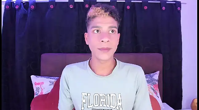 Snapshot of Ethan_Boyy chatting on 01.20.25 Ethan Boyy online show from 01.20.25