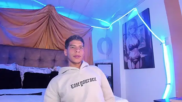 Snapshot of Ethan_Boyy chatting on 09.19.25 Ethan Boyy online show from 09.19.25
