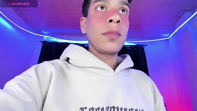 Ethan Boyy online show from 04.09.26