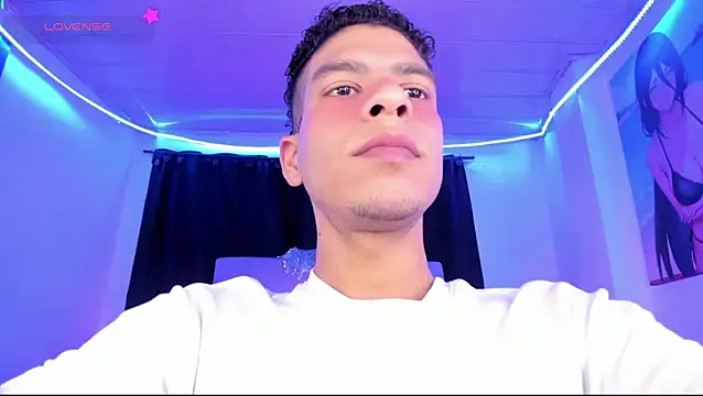 Snapshot of Ethan_Boyy chatting on 05.30.26 Ethan Boyy online show from 05.30.26
