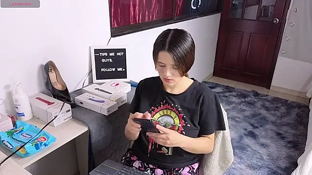 SexLaura  online show from 03.03.25