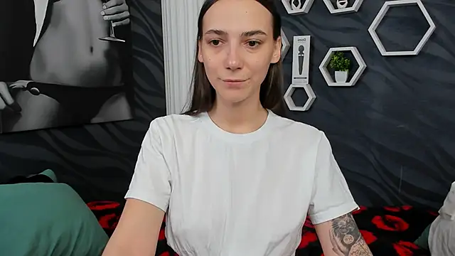 Snapshot of annabishop chatting on 02.25.25 annabishop online show from 02.25.25