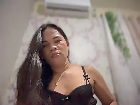 SophiaCourthaway online show from 09.13.25