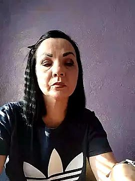 Tory Lovi online show from 02.10.25