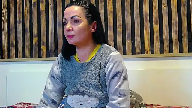 Tory Lovi online show from 02.26.25